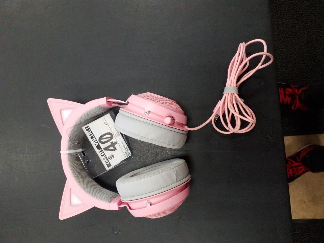 Pink Razer Headphones