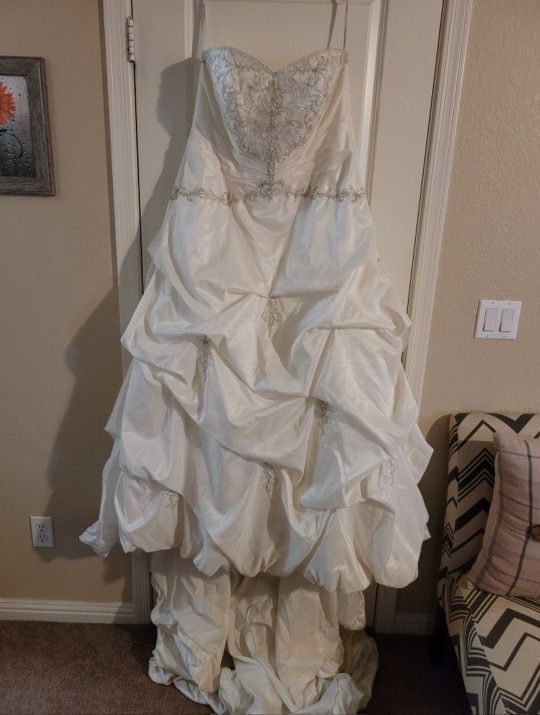 David's Bridal Wedding Dress