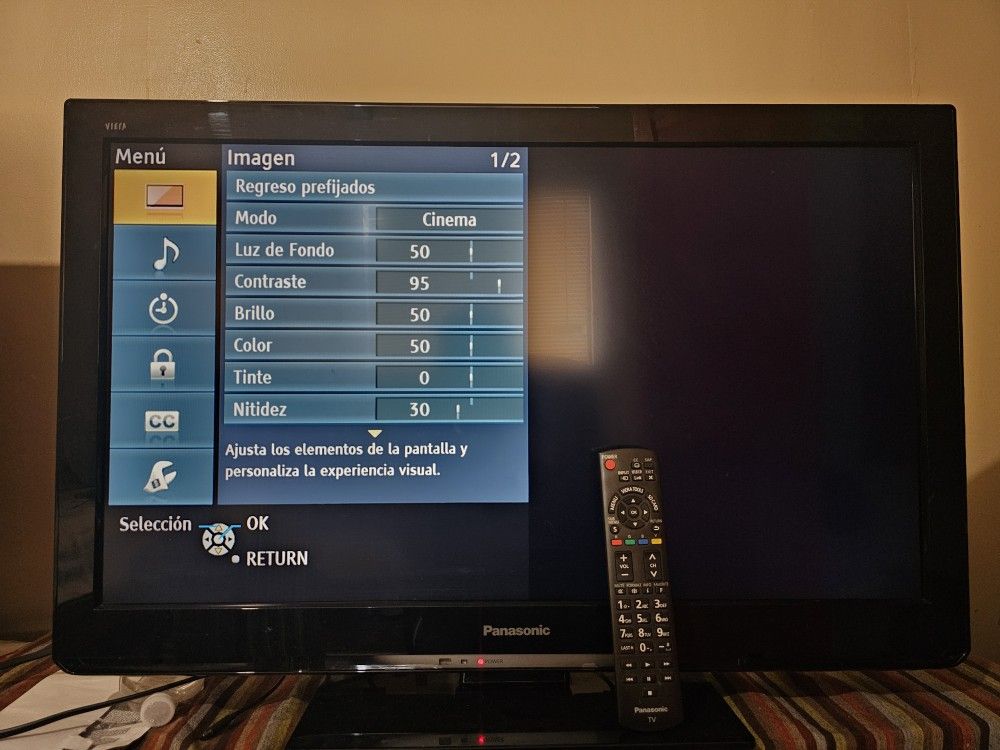 TV Panasonic , With Control In Good Status, Not Smart