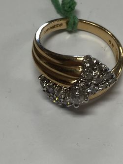 14k Gold Diamond Cluster Ring 4.5 Grams Size 6 (GS)
