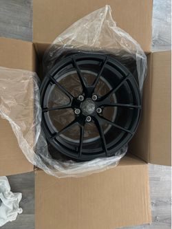 Apex VS-5RS wheelset - 18x9.5 ET28 wheels