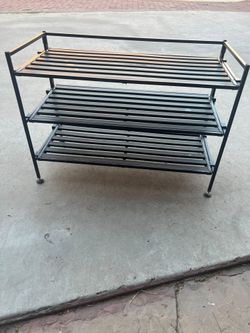 Shoe rack