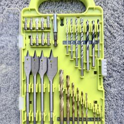 RYOBI 31-Piece Drill & Drive Bit Set with Case