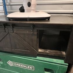Lift Top Coffee Table With Barn Doors 