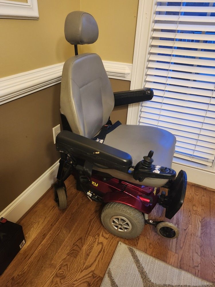 Motorized Wheelchair 