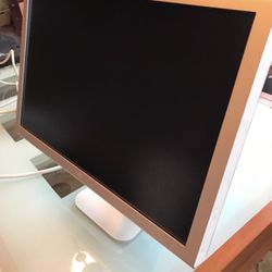Apple Cinema Display computer monitor - excellent condition
