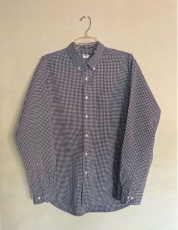 Men’s Large Blue / White Long Sleeve Button-Down Shirt By Uniqlo (Pick up🛒 In Bellevue)*Check out my Other Posts 🎁