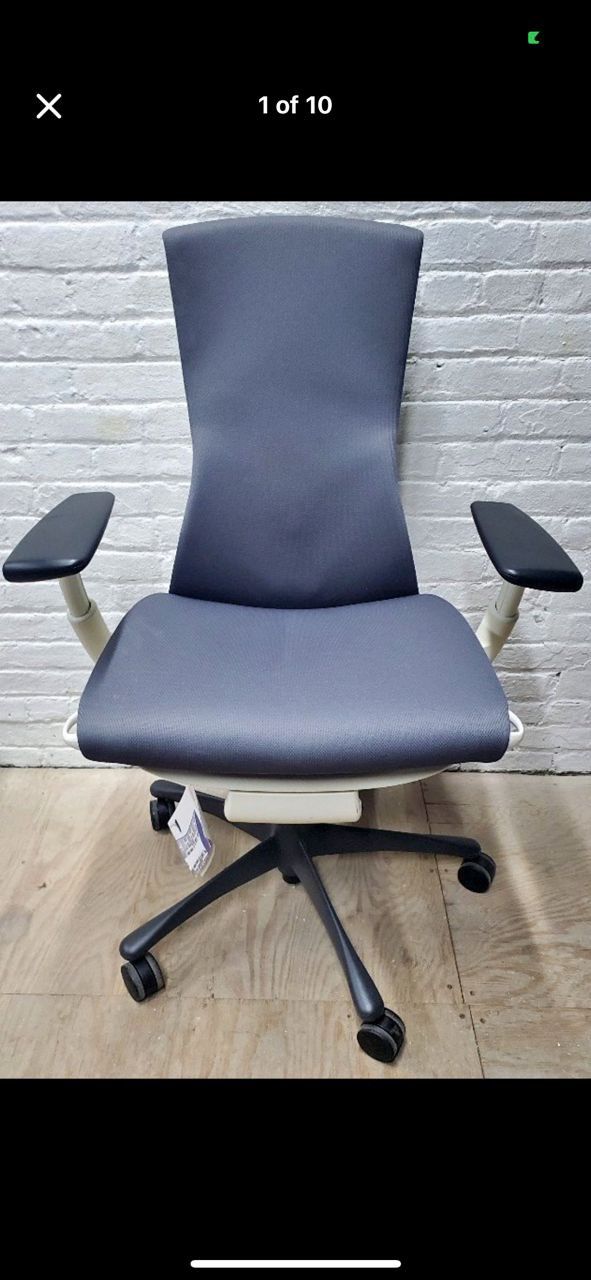 Herman-Miller Logitech