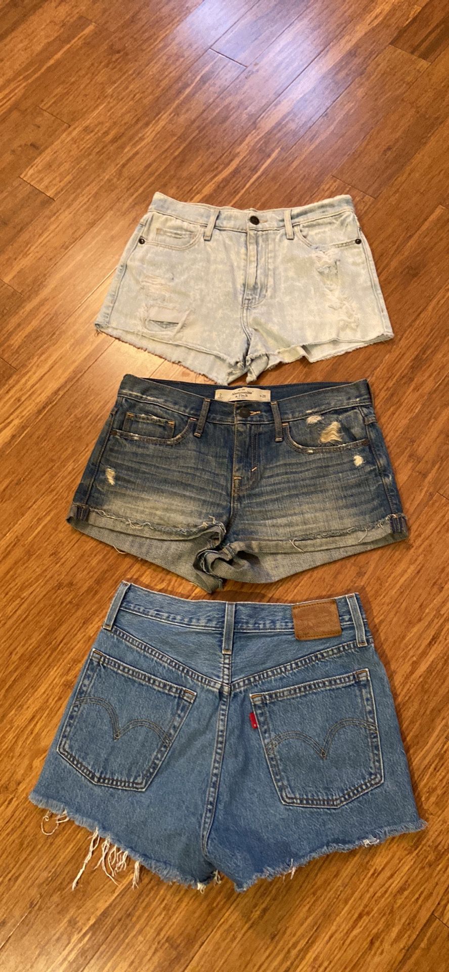 Levis, American Eagle Schorts Sz 26