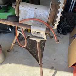 Rigid 300 Pipe Threader 