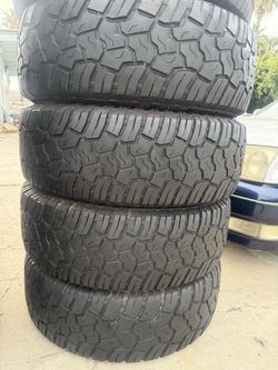 4 used tires 275/65r20 Yokohama 💵free installation and balance 👌‼️
