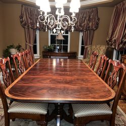 Ethan Allen Table and Chairs set