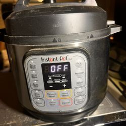 7 In 1 Insta Pot Multi Cooker 