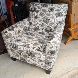 Arm Chair 
