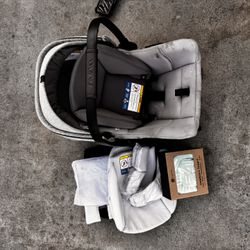Nuna Car seat 