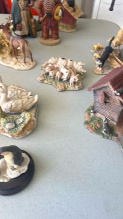 Lowell Davis Figure rings