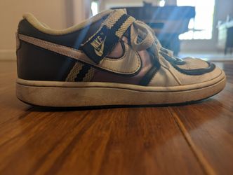 Women's Nike Shoes Size 8