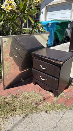 Free dresser and mirror