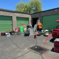 Milwaukee Cart And Middle Box 