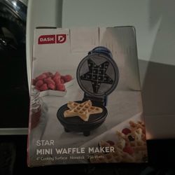 Mini Waffle Maker (star) $5
