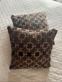 Throw sofa pillows -Set of 2
