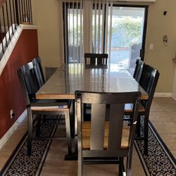Used Dinning Table & Chairs 