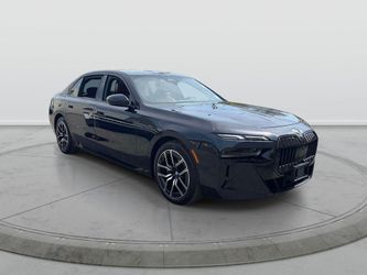 2025 BMW 740i
