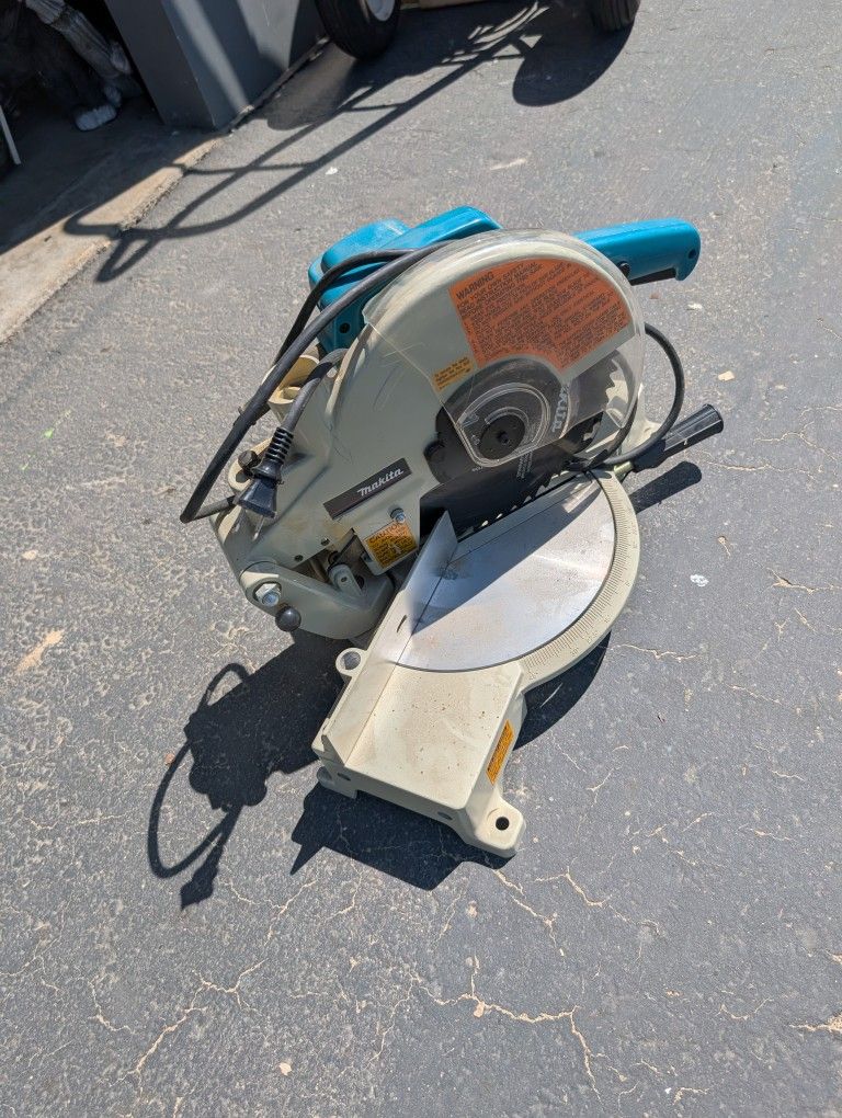 Makita LS1030 Compound Miter Saw