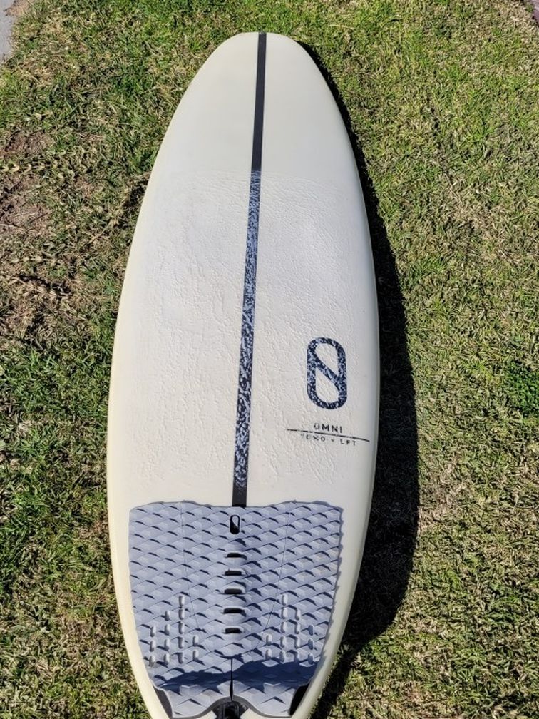 TOMO SURFBOARD