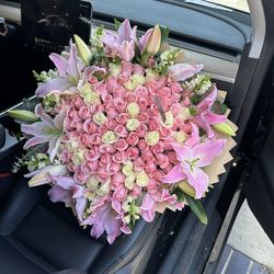 Flower Arrangements 