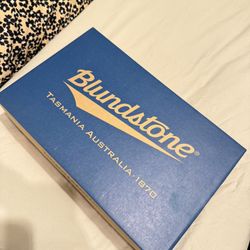 Brand new blundstone 585