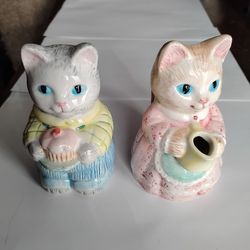 Vintage Avon ceramic country purrfection cat sugar and creamer set