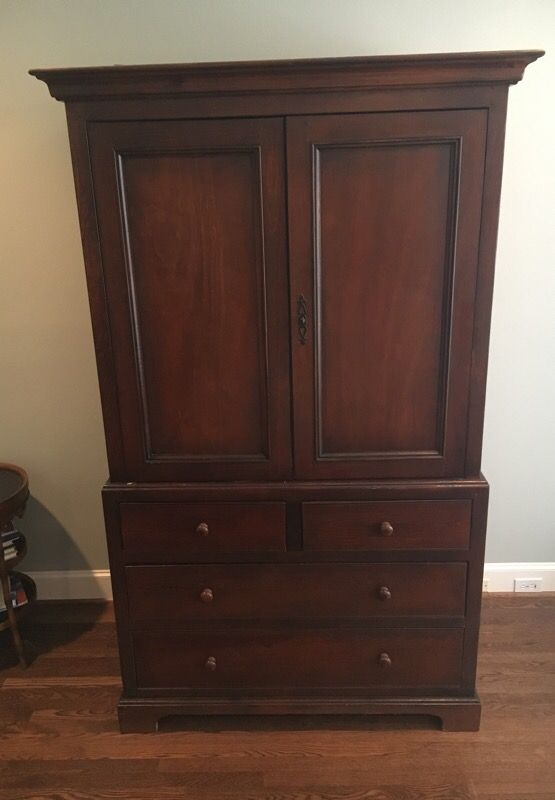 Solid wood 4 drawer chest / armoire