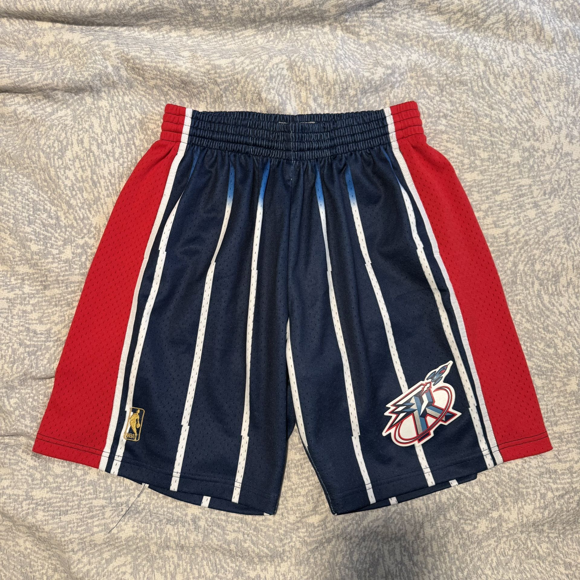 Mitchell & Ness Rockets Swingman Shorts, Size L