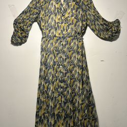 Stylish women's robe dress,. Size 14. $65.