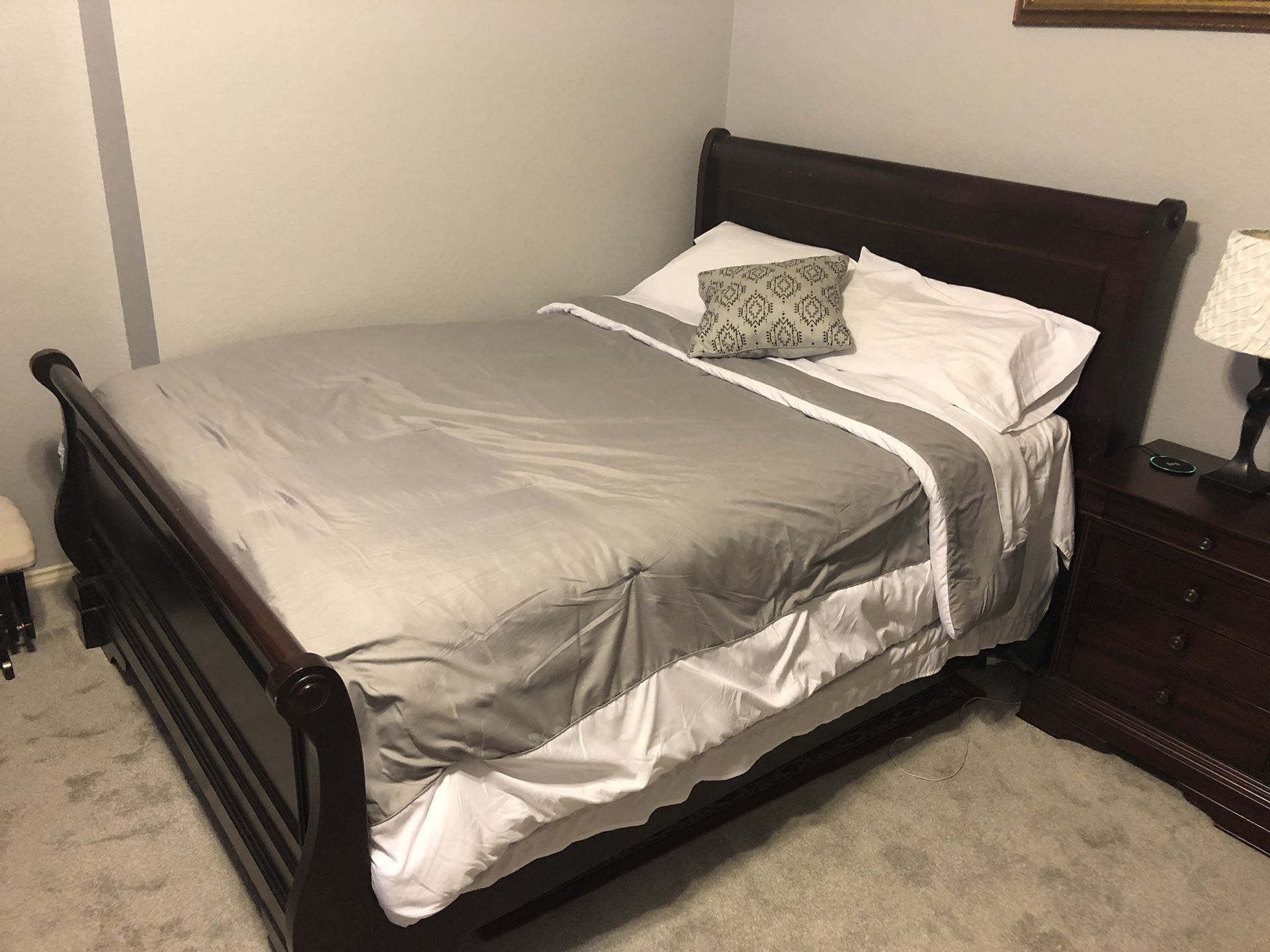 Queen Bed for Sale in Mesquite, TX - OfferUp