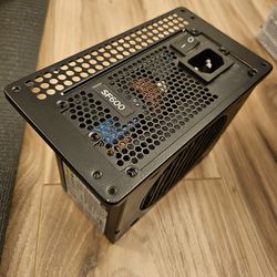 Corsair SF600 80 PLUS Gold certified