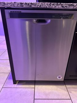 Whirlpool Stainless Steel Built-In Dishwasher