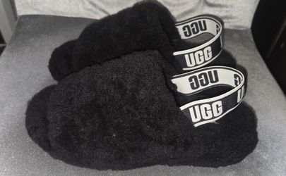 Black Uggs 