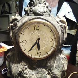 Antique marble clock- $20 - FIRM!!
