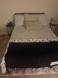 Full size mattress and fram