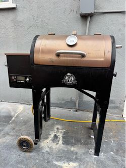 Pit boss tailgate smoker