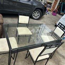 Glass Top Dinning Table With 4 Chairs 