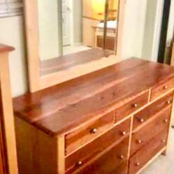 Dresser and Mirror - 9 Drawers - Solid Wood - DELIVERY AVAILABLE - Nash2024 
