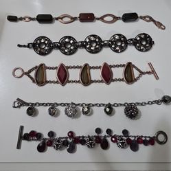 Lot of vintage bracelets