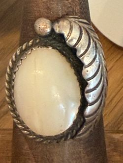 Sterling/Mother of Pearl Ring