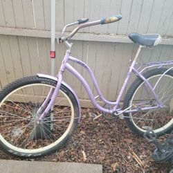 Schwinn Women's Beach Cruiser 