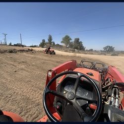 Tractor 