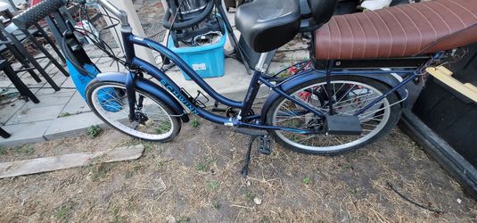 Schwinn Mendocino electric bike