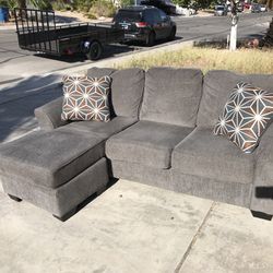 Excellent Grey 3 Seat Couch W/chaise Lounge 